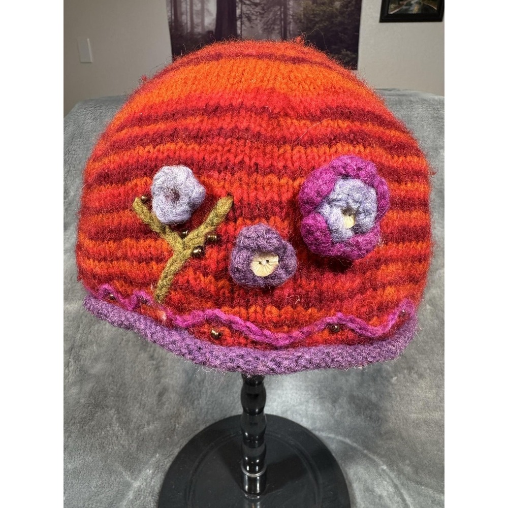 Icelandic Design Hat Beanie Womens One Size Red Wool Floral Knit Nepal Beaded
